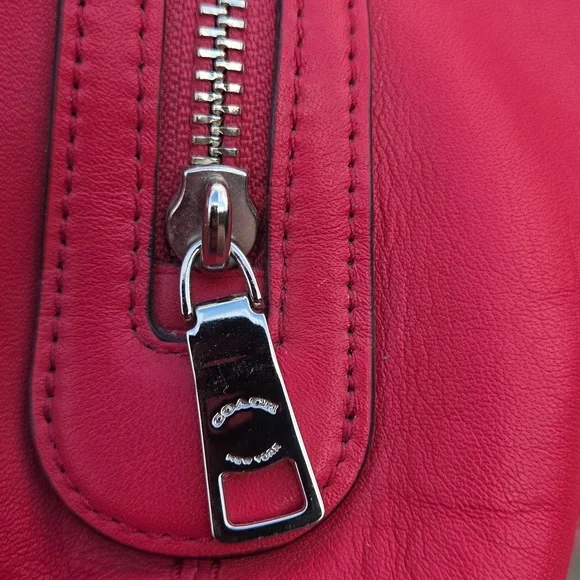 Coach Lexi Red Leather & Jacquard Fabric Shoulder Bag F57540 $498 Retail EUC - Picture 7 of 16